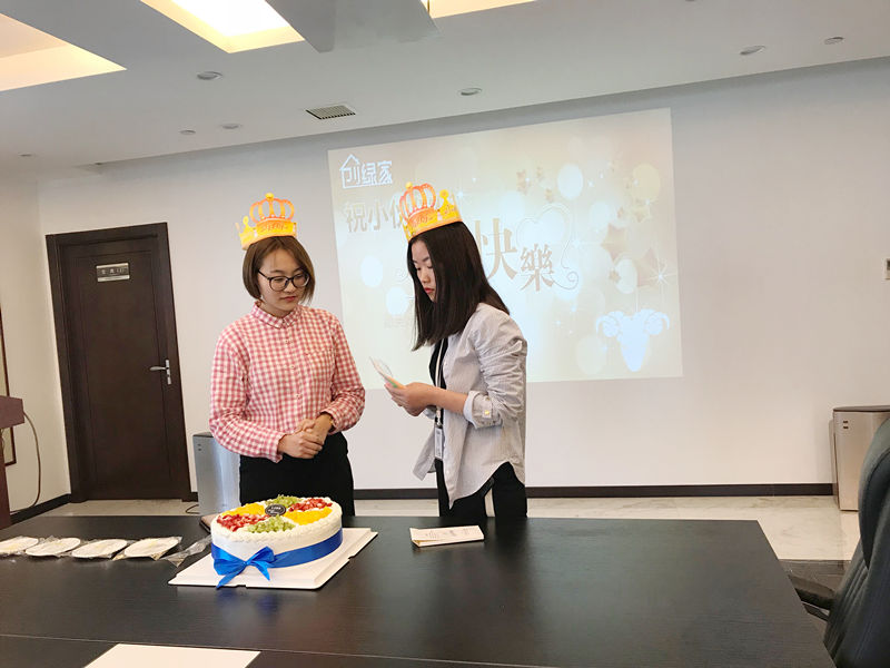 【4月生日會】業(yè)務很硬核，而我們只是甜美小公舉
