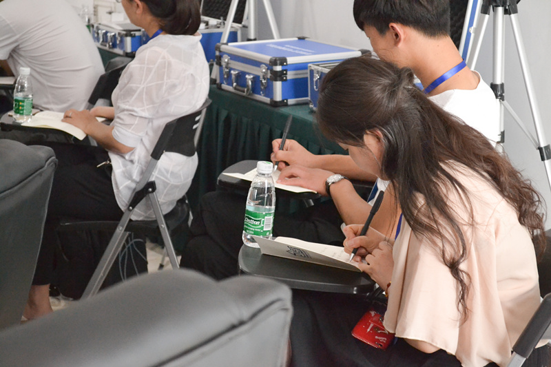 中國室內(nèi)裝飾協(xié)會室內(nèi)環(huán)境凈化治理專業(yè)委員會浙江中心第二期除醛技術交流峰會圓滿結束！