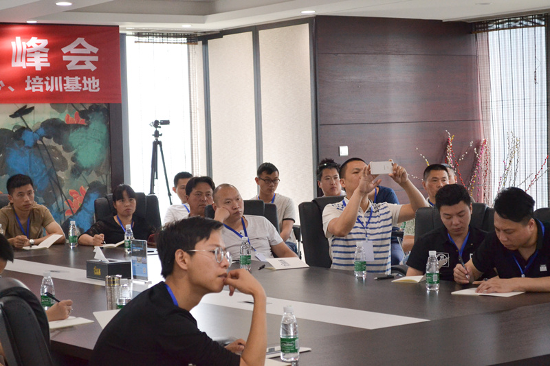 中國室內(nèi)裝飾協(xié)會室內(nèi)環(huán)境凈化治理專業(yè)委員會浙江中心第二期除醛技術交流峰會圓滿結束！