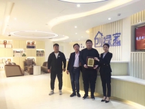 熱烈祝賀魏總、吳總、楊總簽約創(chuàng)綠家陜西省市級(jí)代理！