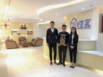 熱烈祝賀龍總、趙總簽約創(chuàng)綠家南京市區(qū)級(jí)代理！